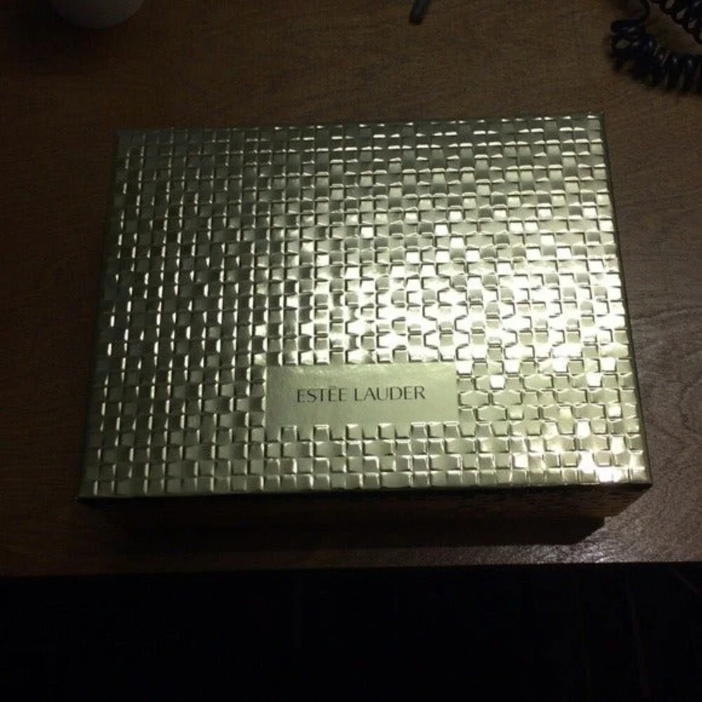 Estee Estée Lauder Box